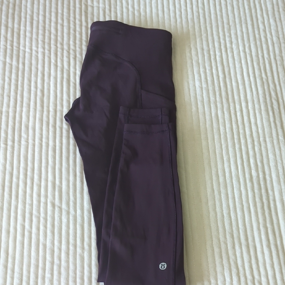 Lululemon Purple Leggings 28 Inches Size 4